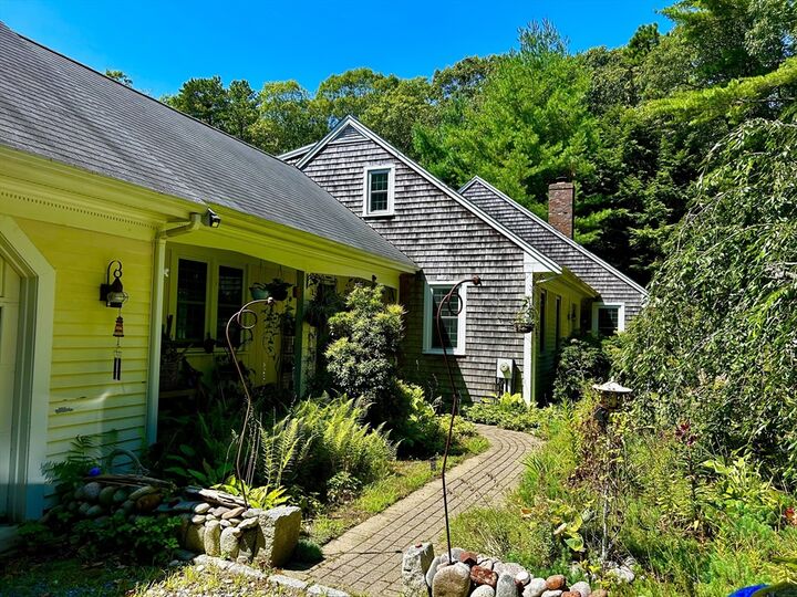 Property Photo:  3 Mulberry Circle  MA 02537 