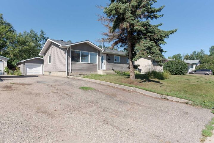 Photo de la propriété: 32 Moberly Crescent AB T9H 1G9