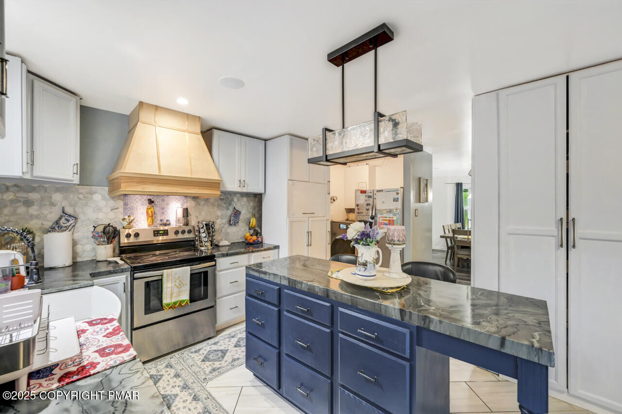 Property Photo: 128 Wilson Court PA 18353