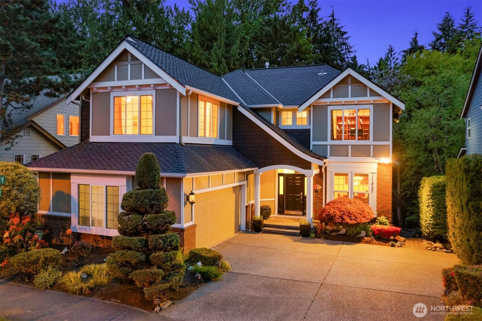 Property Photo:  11921  165th Place NE  WA 98052 