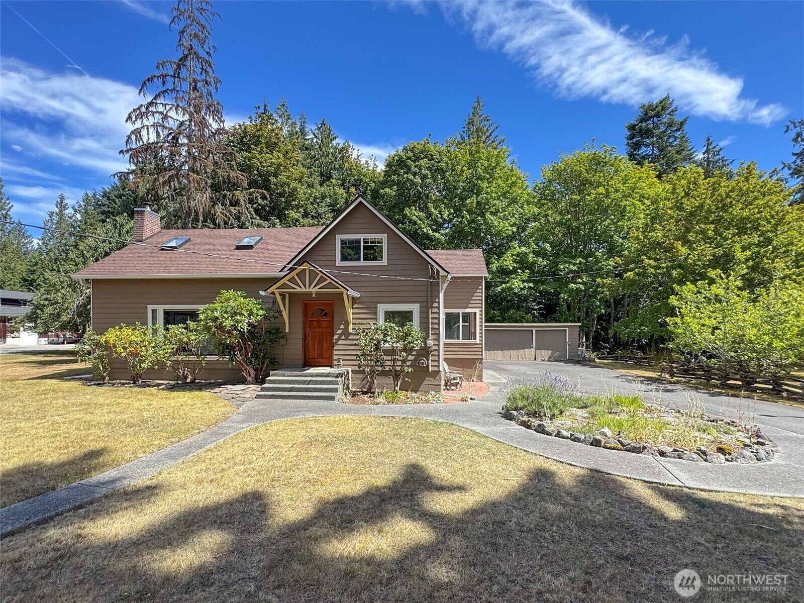 Property Photo:  1703 S Golf Course Road  WA 98362 