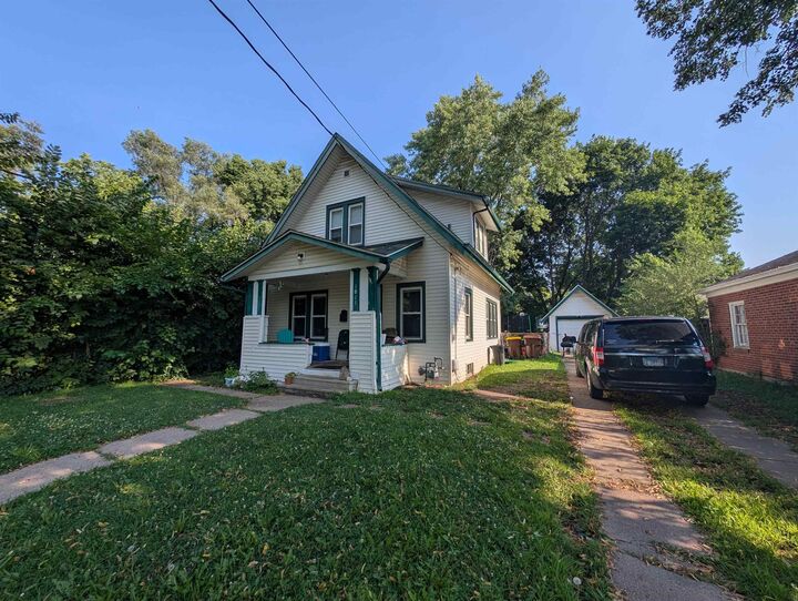 Property Photo: 1811 Yonge IL 61103