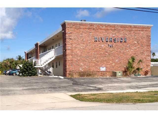 Property Photo:  761 Hummingbird Way 205  FL 33408 