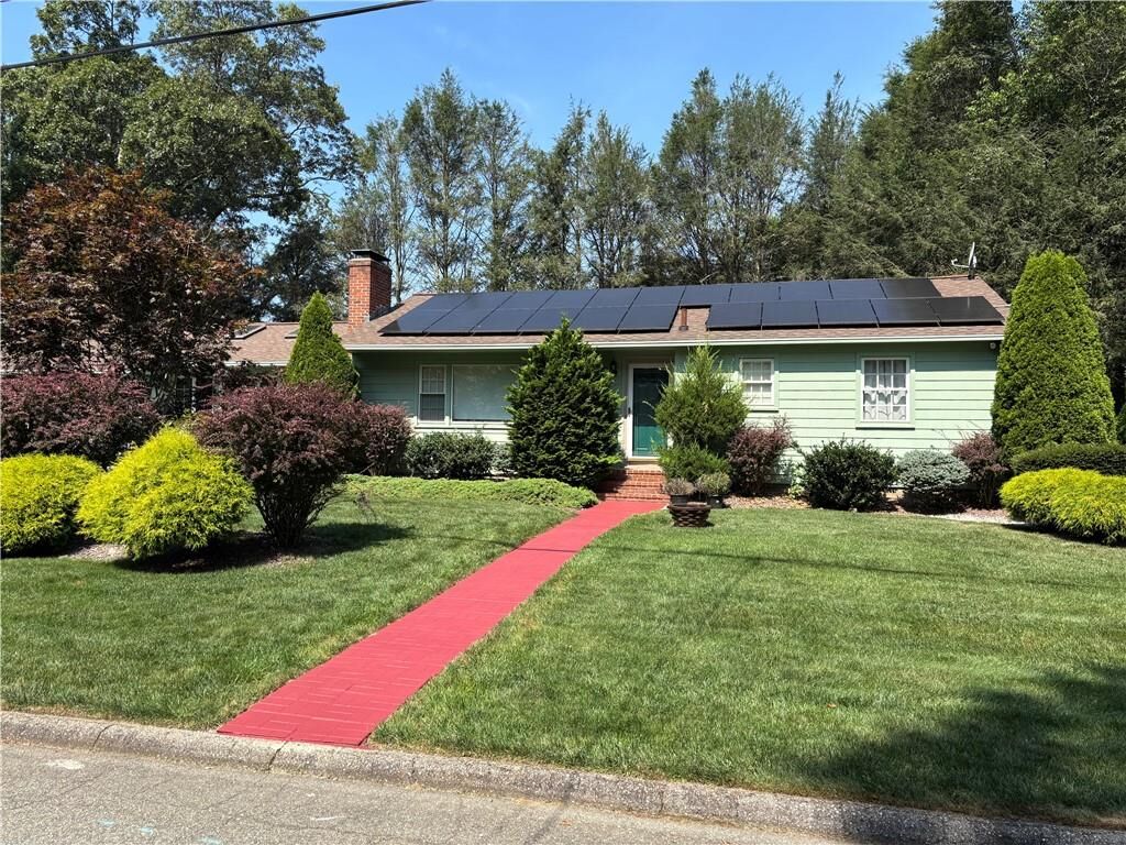 Property Photo:  57 Ladderlook Road  RI 02818 