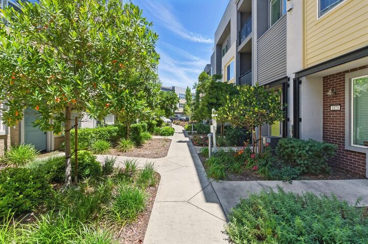 Property Photo:  1882 Midnight Circle  CA 95133 