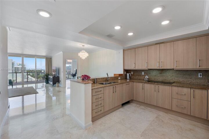 Property Photo:  1819 SE 17th St 906  FL 33316 