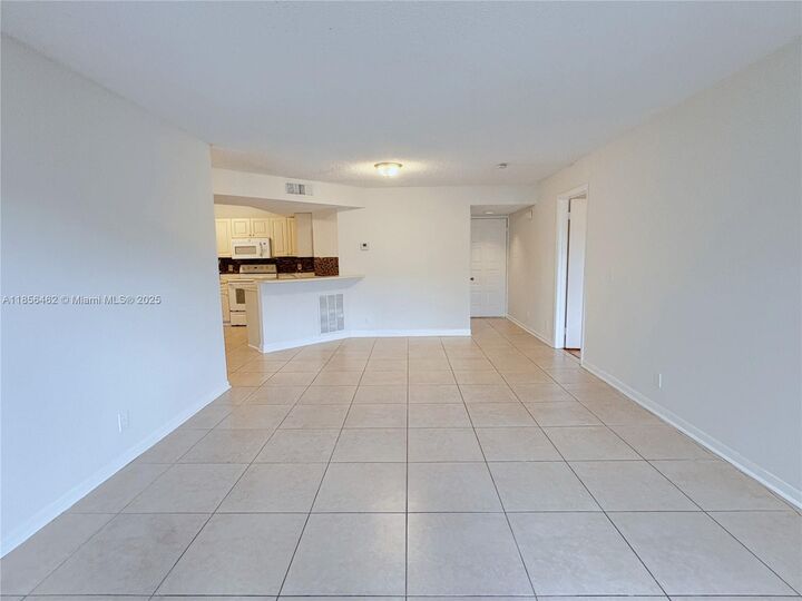 Property Photo: 9055 Wiles Rd 204 FL 33067