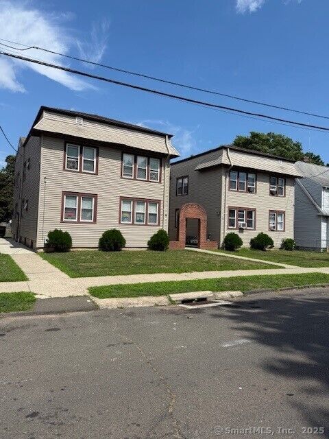 Property Photo:  59 Hine Street  CT 06516 