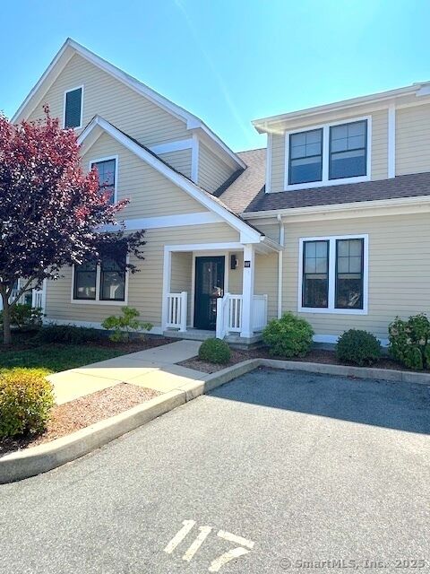 Property Photo:  38 Hope Street 117  CT 06357 