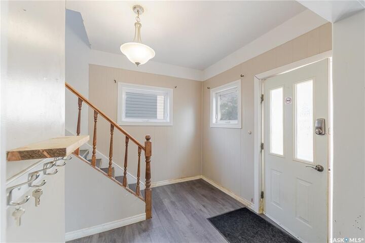 946 Stadacona Street W  Moose Jaw SK S6H 2A8 photo