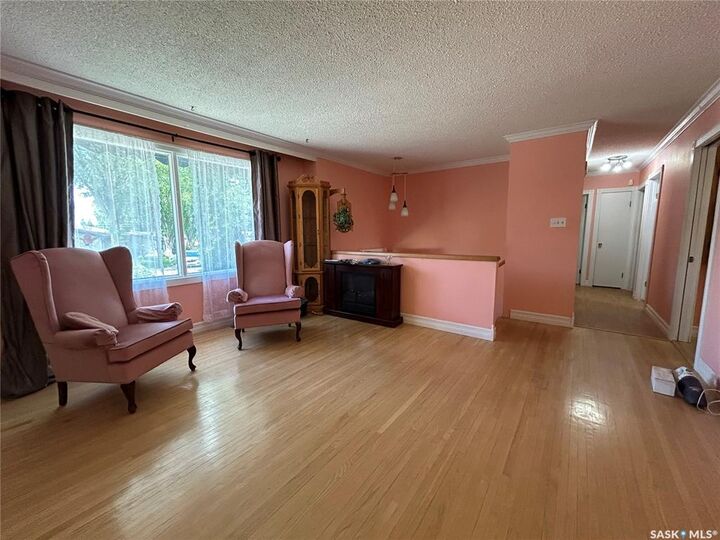 Property Photo:  1156 Duffield Crescent  SK S6H 5M4 