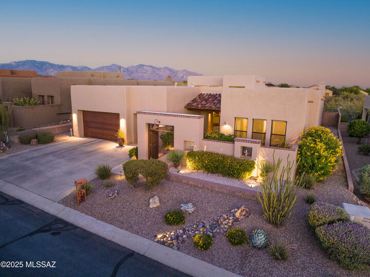 Property Photo: 12446 N Fallen Shadows Drive AZ 85658