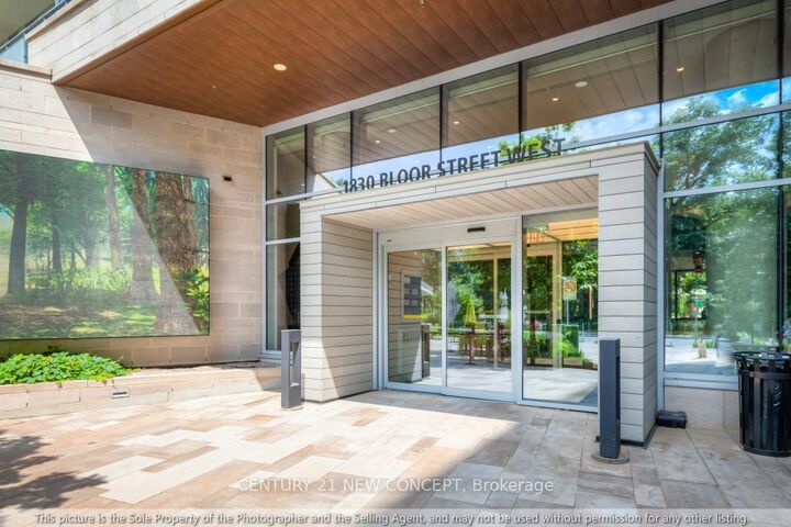 Property Photo: 1830 Bloor Street W 724 ON M6P 0A2