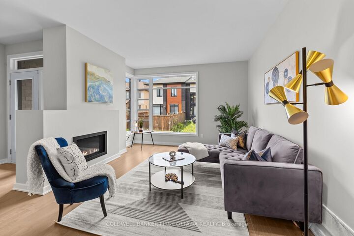 Property Photo:  821 Quartet Avenue  ON K1X 0C4 