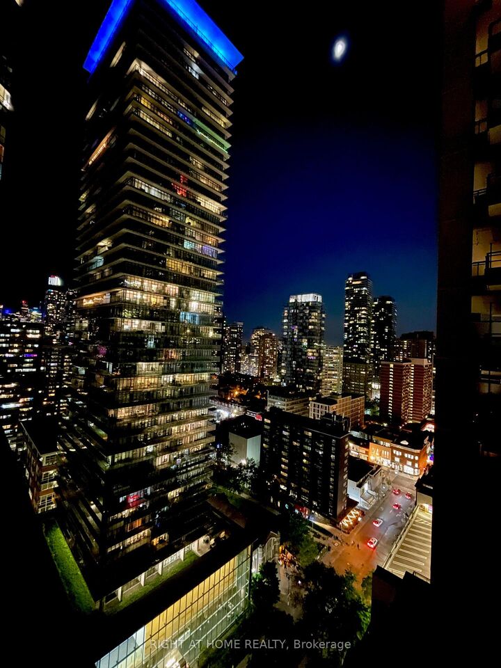 42 Charles Street E 2206  Toronto ON M4Y 1N3 photo