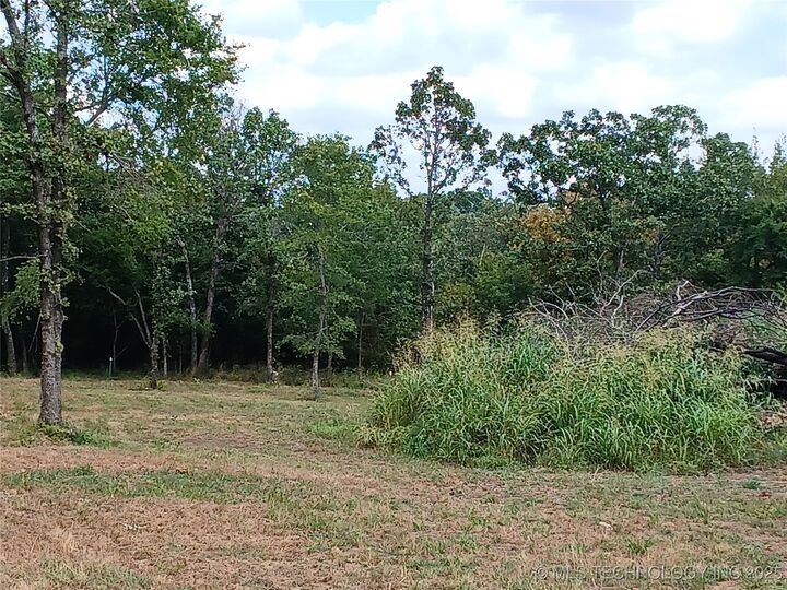 Property Photo: 5 S 4138 Road OK 74426