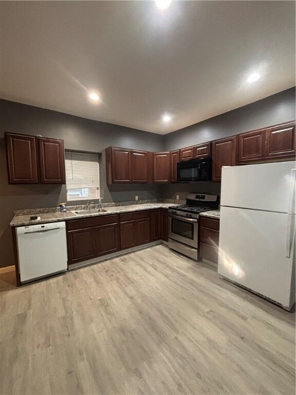 Property Photo:  905 Orr  PA 16201 