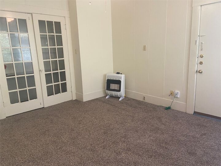 Property Photo: 401 W 38th Street B TX 78705