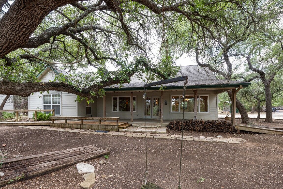 Property Photo:  105 Ridge Oak Drive  TX 78676 