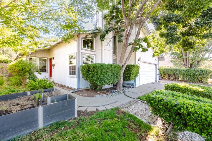 Property Photo:  920 N Lincoln Street  CA 95620 