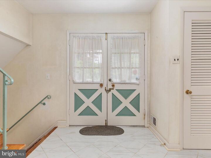 Property Photo:  2110 Wicomico Street  VA 22043 