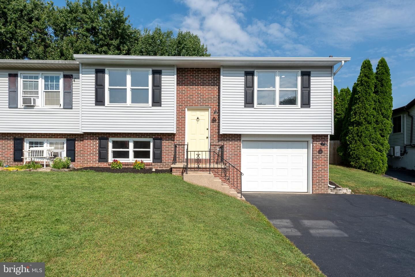 Property Photo: 311 N 7th Street PA 17368