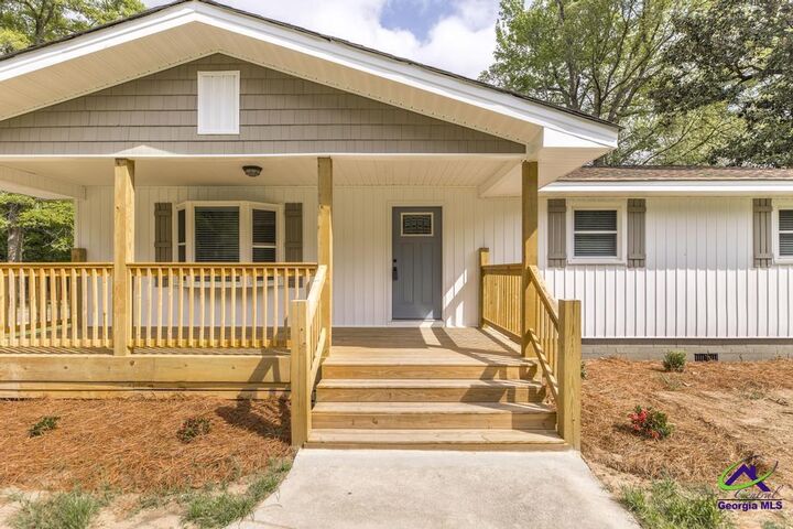 Property Photo: 103 Waldorf Drive GA 31069