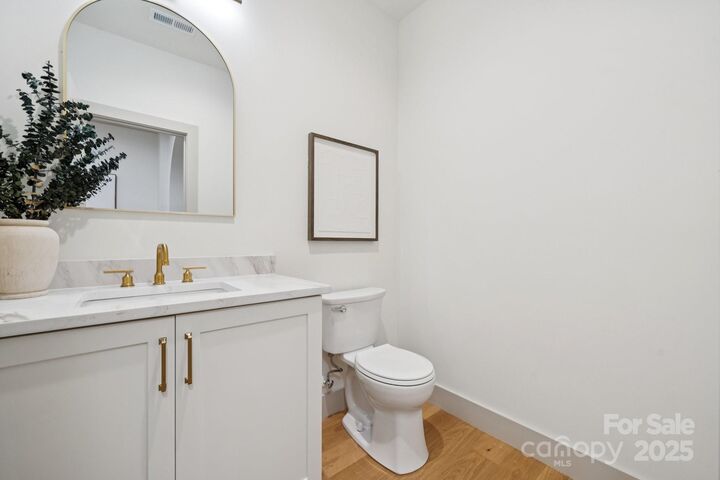 Property Photo:  3923 Tresevant Avenue  NC 28208 