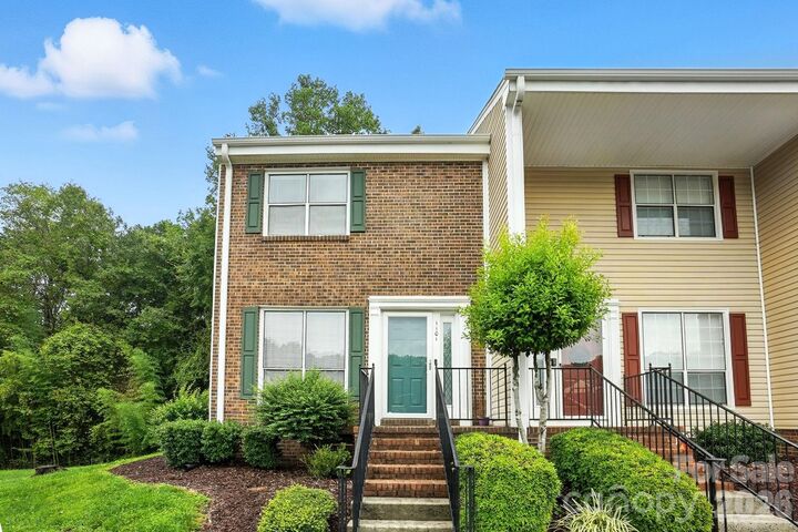 Property Photo:  1101 Surry Lane  NC 28054 