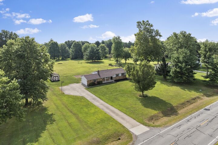 Property Photo:  11290 Stoudertown NW Road  OH 43105 