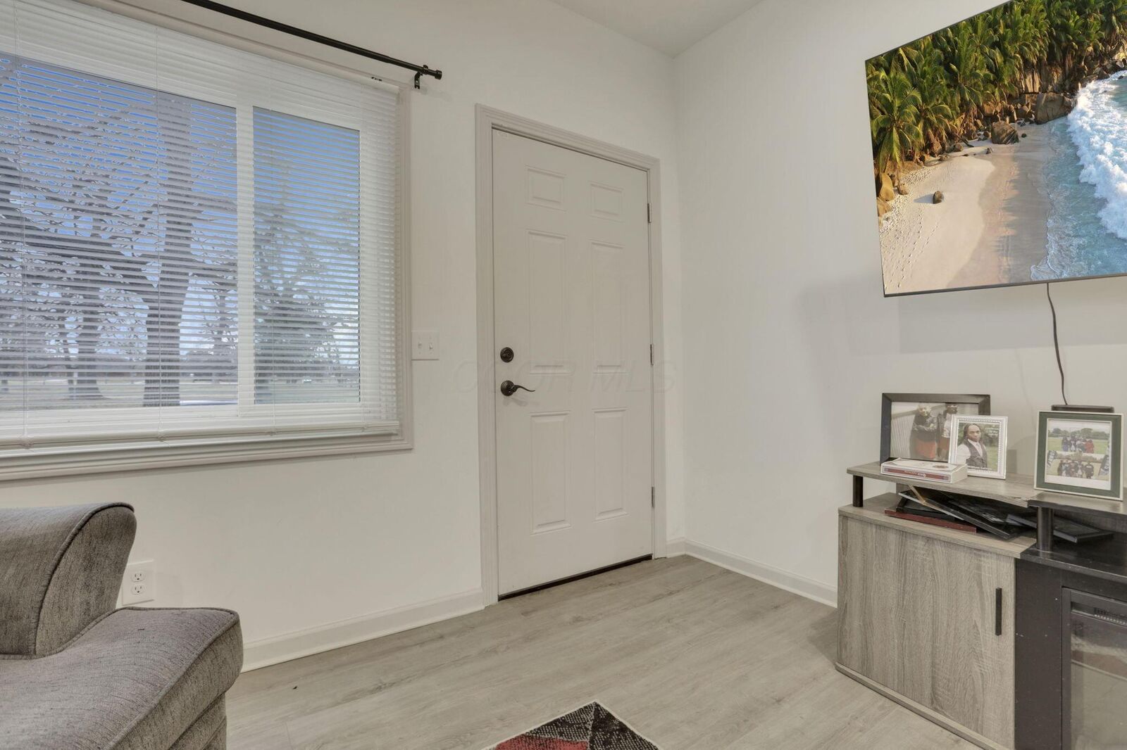 Property Photo:  1719 Sullivant Avenue  OH 43223 