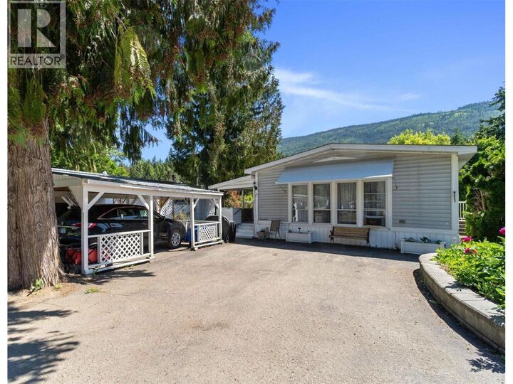 5161 63 Avenue Northeast 11  Salmon Arm BC V0E 1K0 photo