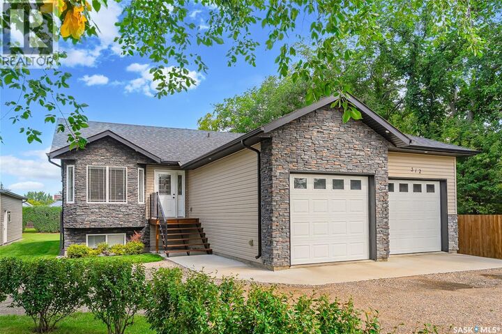 Property Photo:  312 2nd Avenue S  SK S0K 1Z0 