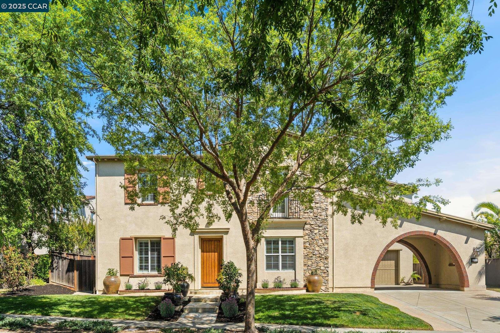 Property Photo:  206 Glory Lily Ct  CA 94582 