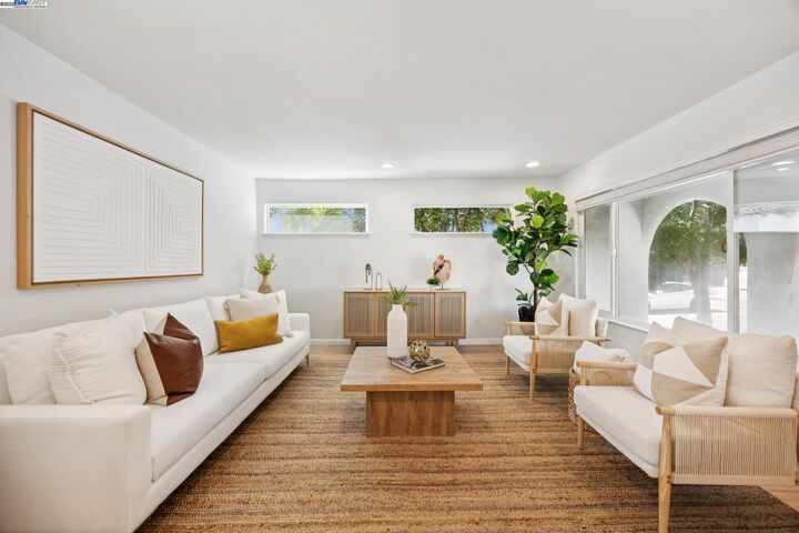 Property Photo: 41043 Joyce Ave CA 94539