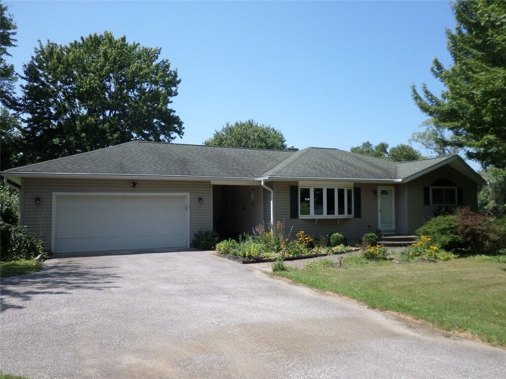 Property Photo: 4224 Knipper Avenue PA 16510