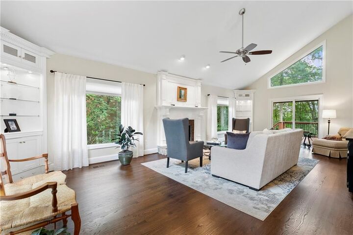 Property Photo: 585 S Shore Place GA 30076