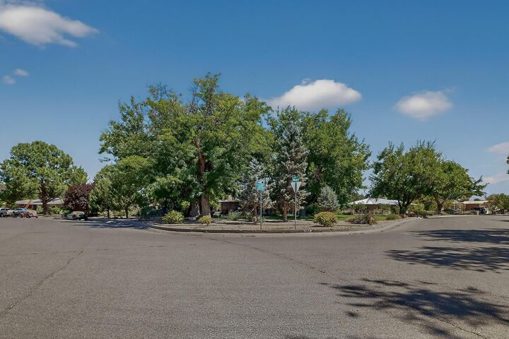Property Photo:  747 Fairway Road NW  NM 87107 