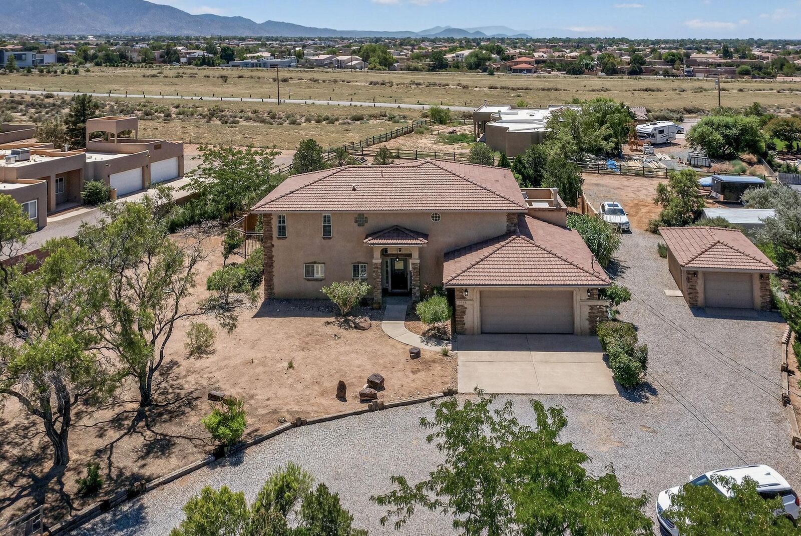 Property Photo: 9154 Oakland Avenue NE NM 87122