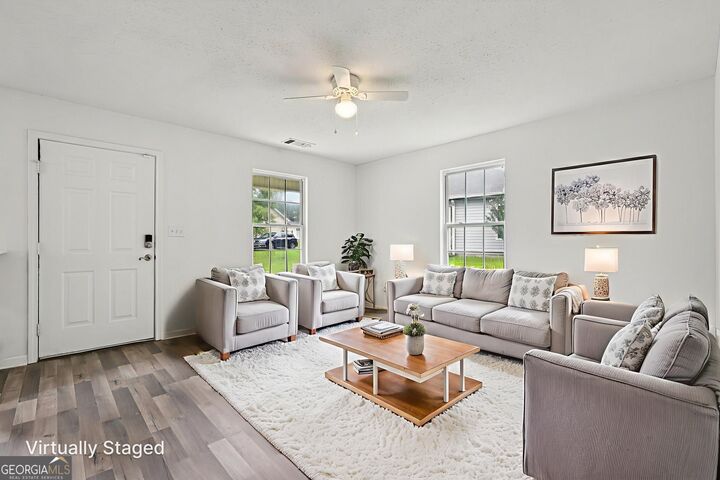 Property Photo: 3645 Ten Oaks Circle GA 30127