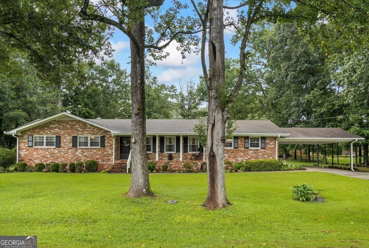 Property Photo:  1368 White Oak Street SE  GA 30013 