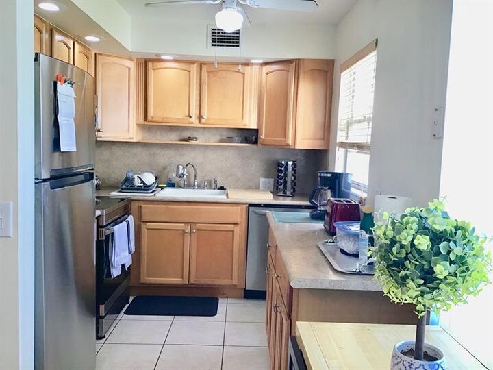 Property Photo: 438 Mansfield K 438 FL 33434