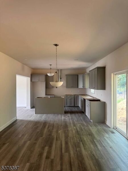 Property Photo:  9 Heather Hills Rd  NJ 07882 