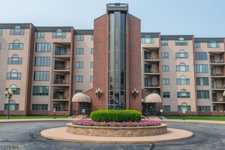 1360 Hamburg Tpke 708  Wayne Twp. NJ 07470 photo