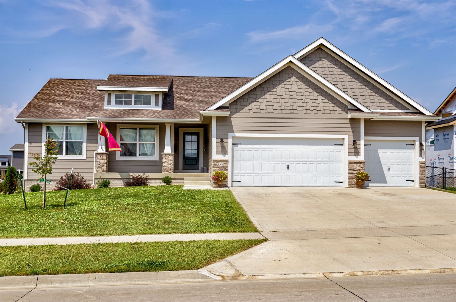 Property Photo:  536 Wicker Drive  IA 50124 