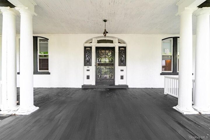 Property Photo:  61 Hamilton Avenue  NY 10801 