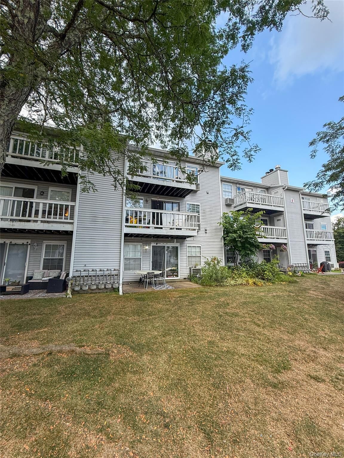 Property Photo:  8 Lexington Hill Road 6  NY 10926 