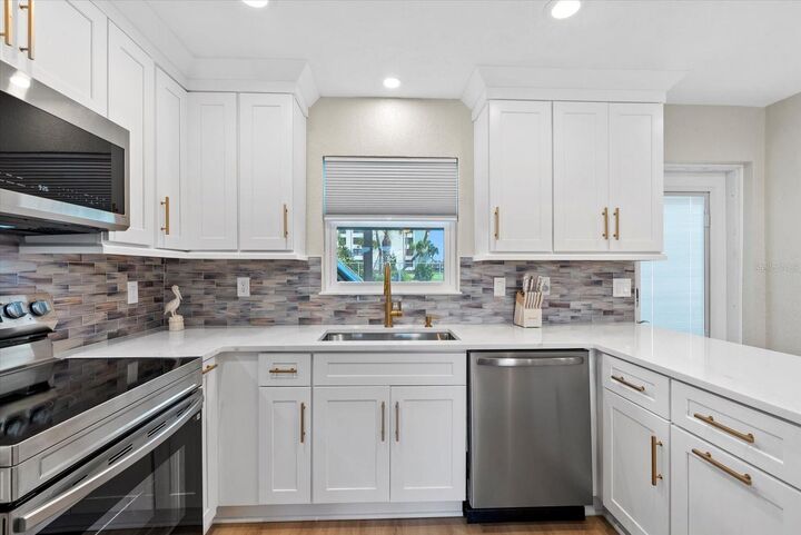 Property Photo:  5830 Midnight Pass Road 25  FL 34242 