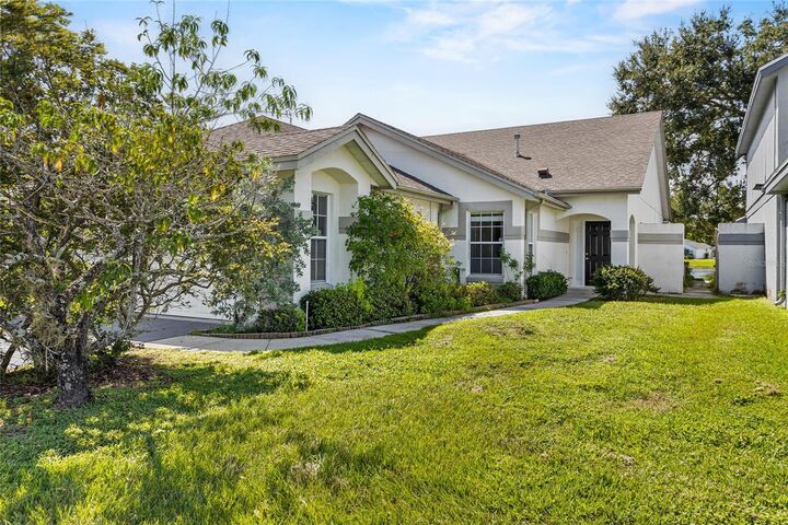 Property Photo:  5673 Parkview Lake Drive  FL 32821 