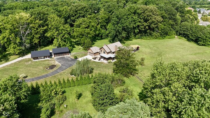 Property Photo: 5218 W Smokey Row Road IN 46143